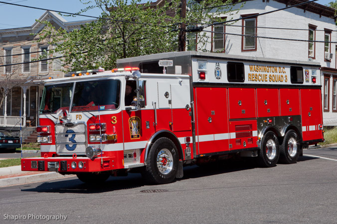 Washington DC DCFD DCFEMS Rescue 3 Pierce Arrow XT Heavy Rescue fire trucks 